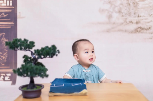 钟祥宝宝宁愿饿也不吃奶粉